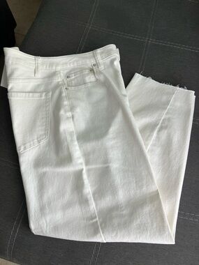 Women’s Cream Balloon Leg Jeans